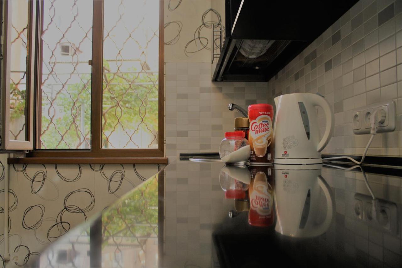 Happy Camper Hostel Yerevan Exterior photo